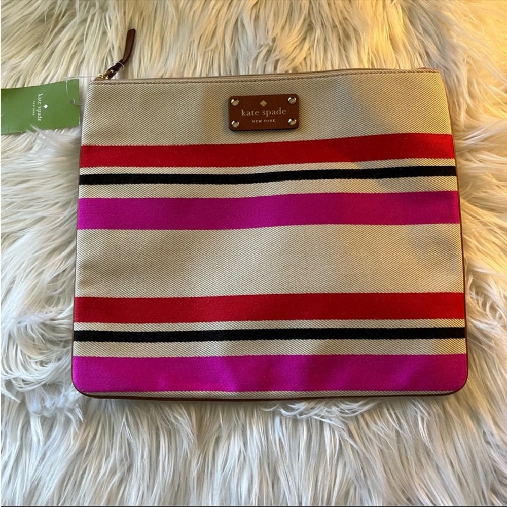 NWT’s Kate Spade Island Striped XL pouch - Picture 3 of 8